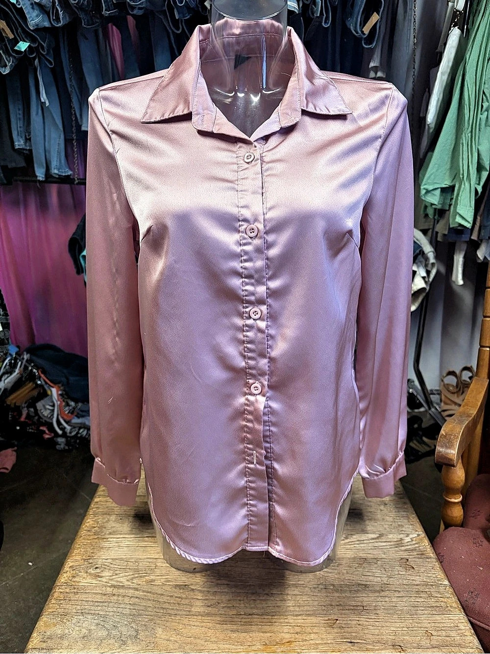 SHEIN Button Down Shirt in Pink Size Medium Like New